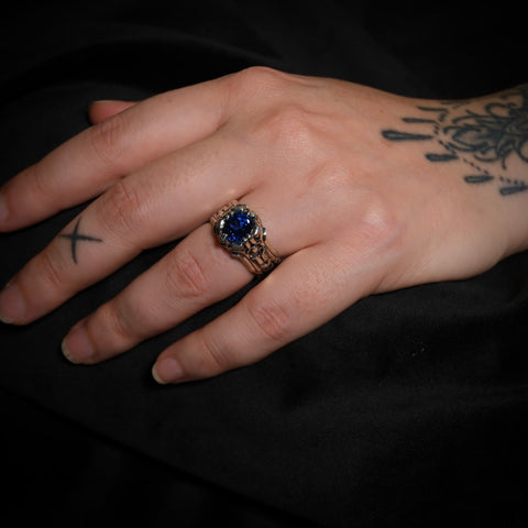 Zevria - Sapphire & silver ring