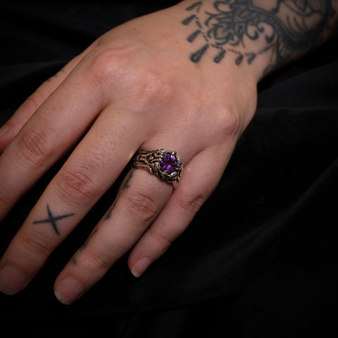 Zevria - Sapphire & silver ring