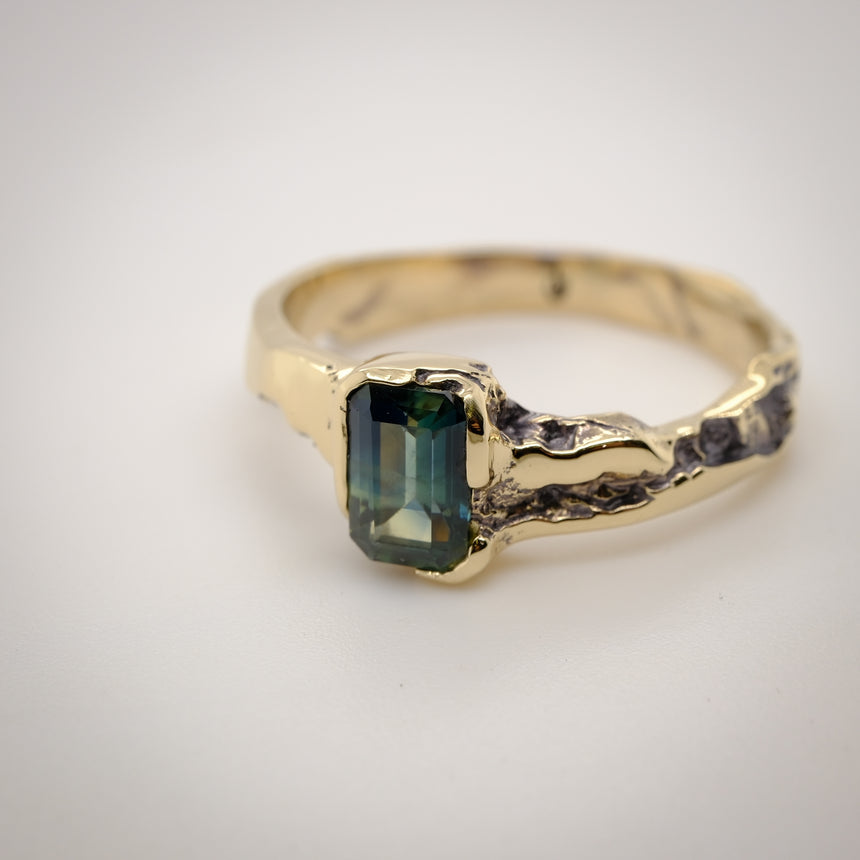 *Private Listing* Sapphire erosion ring