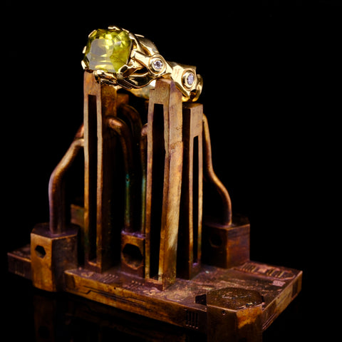'Glynth' - sapphire & gold ring