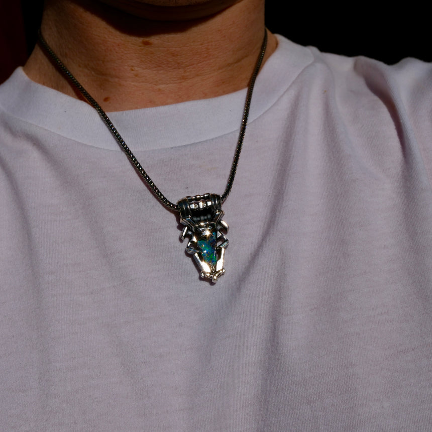 CYBER PENDANT 0009