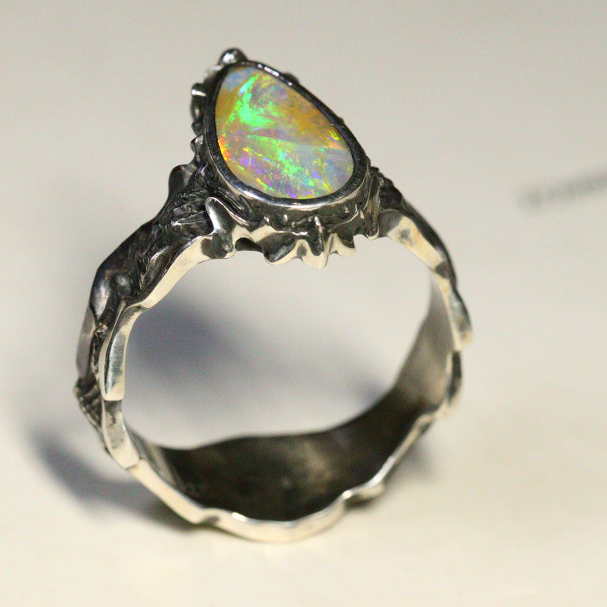 ‘Quake’ opal ring